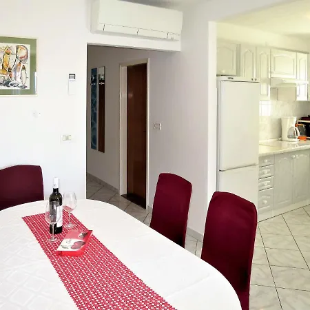 Branka By Interhome Apartmán *