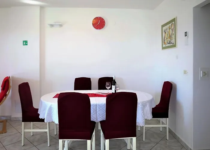 Branka By Interhome * Rabac